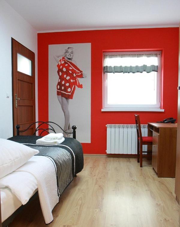 Leo Hostel Poznań Esterno foto