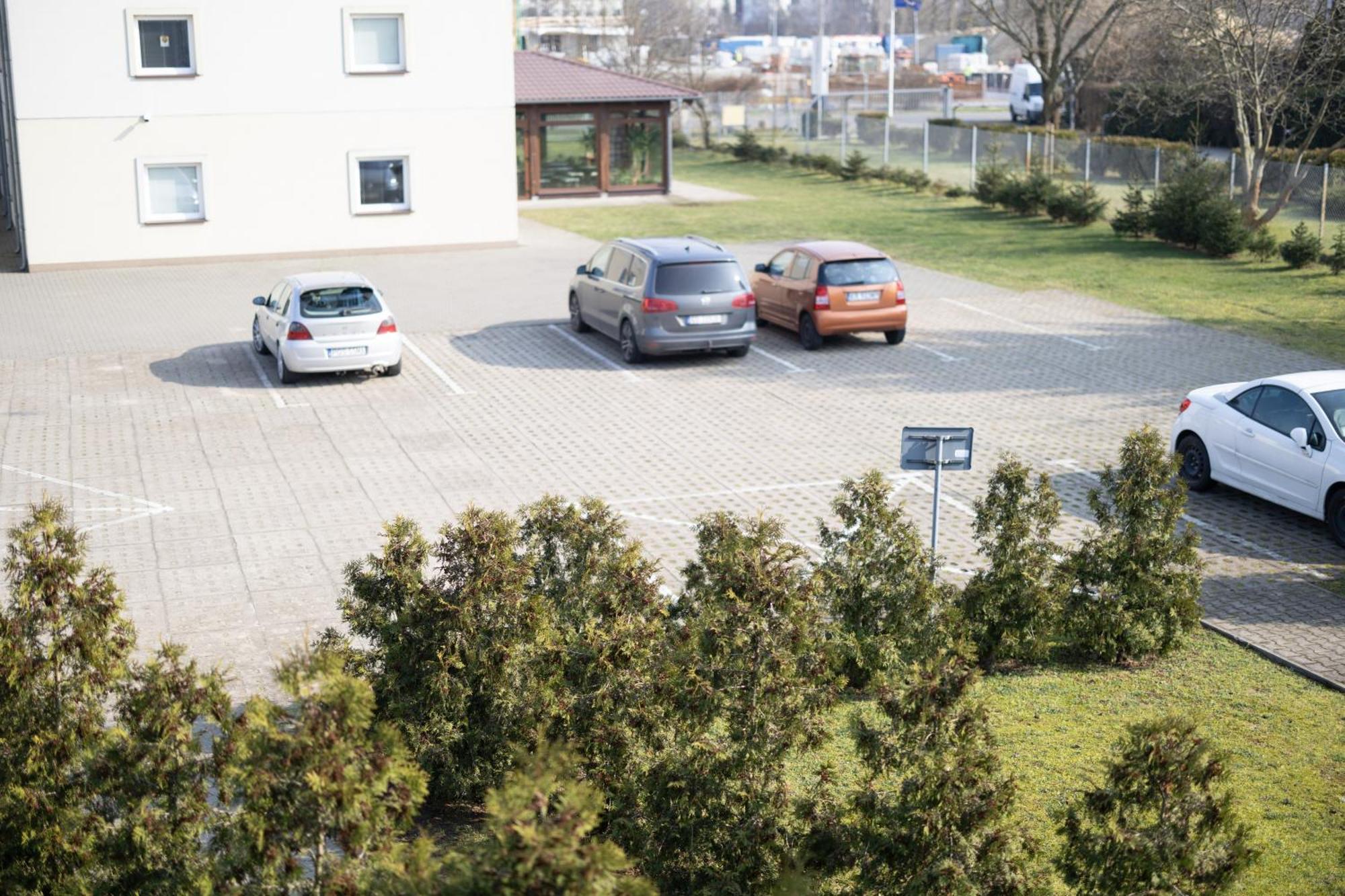 Leo Hostel Poznań Esterno foto
