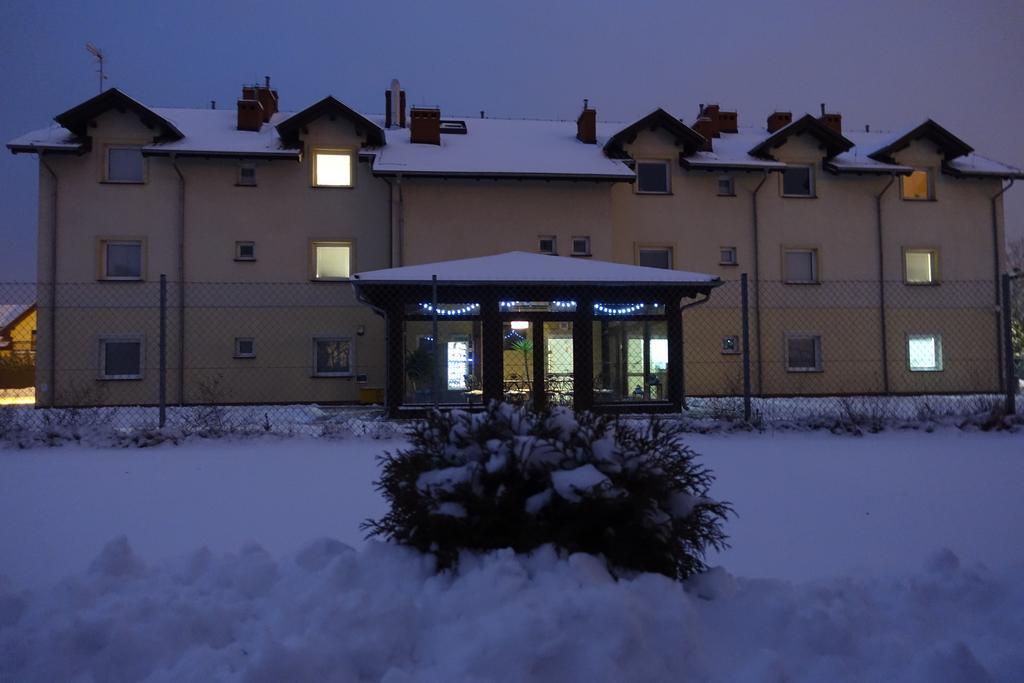 Leo Hostel Poznań Esterno foto