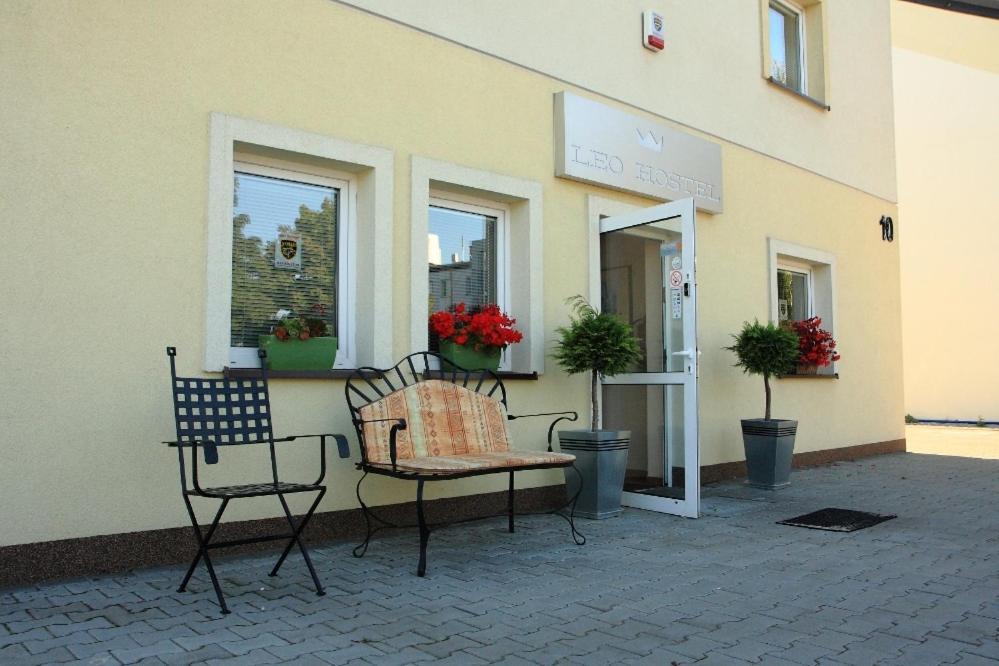 Leo Hostel Poznań Esterno foto